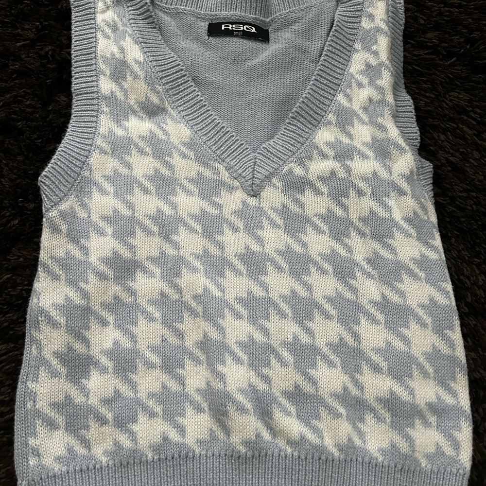 RSQ Women's Light Blue and White Sweater Vest
